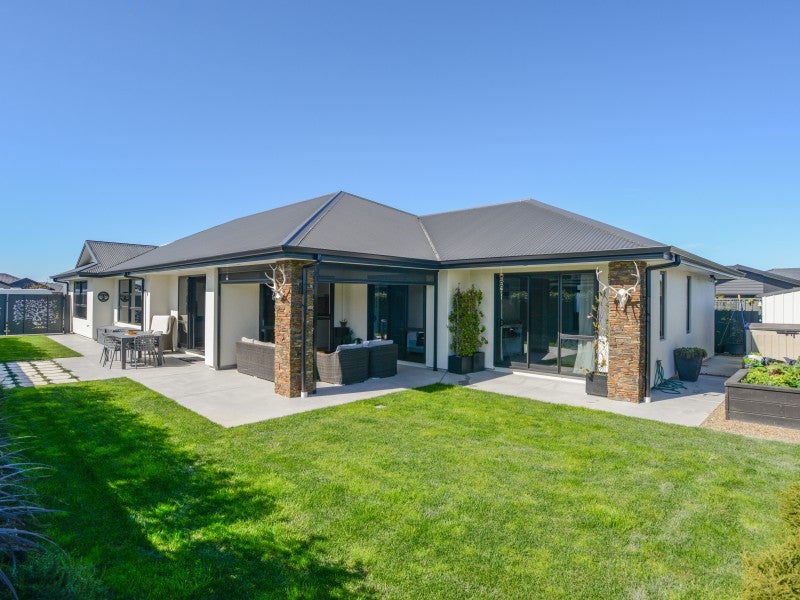 5 Ruahine Road, Poraiti, Napier - Carousel 1