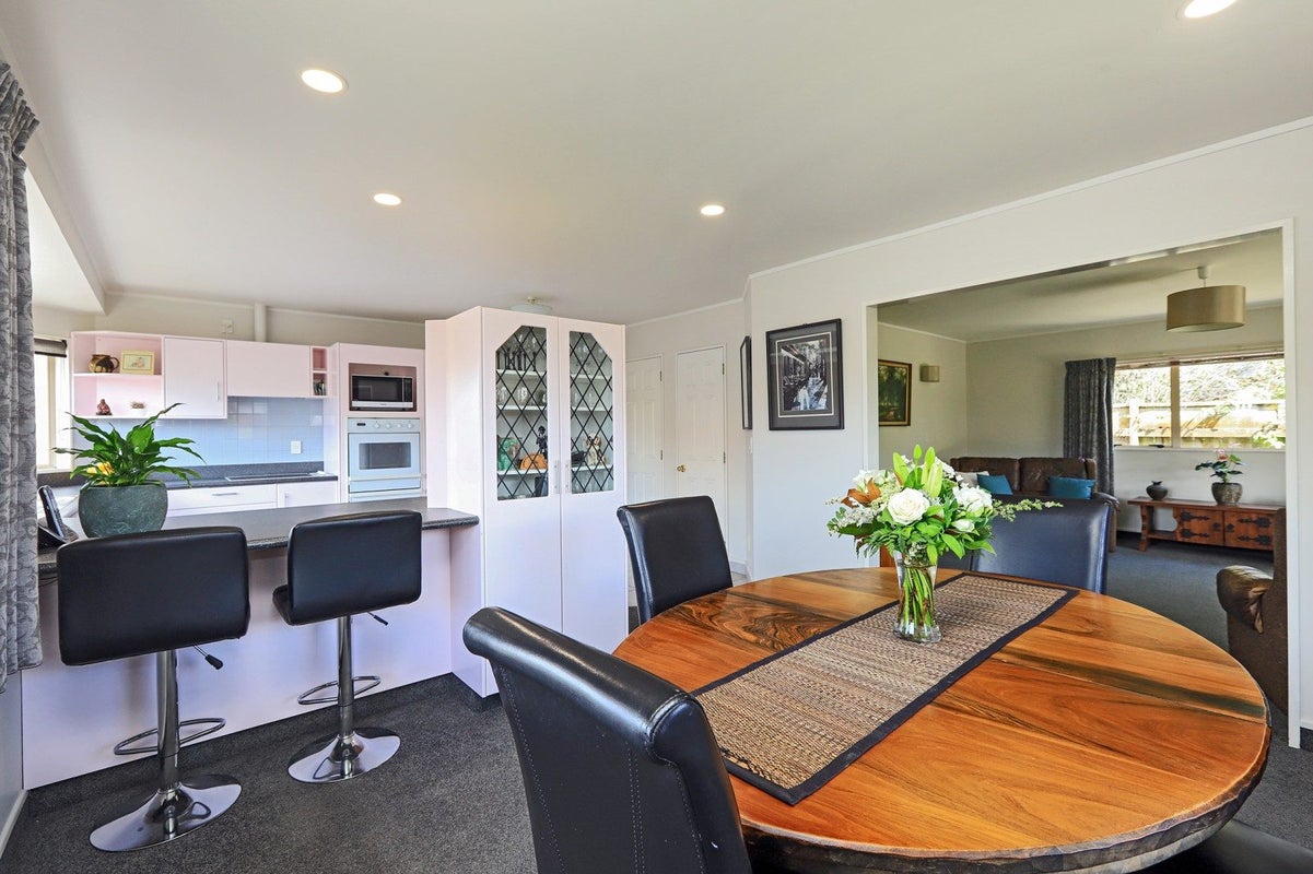 121B Auckland Road, GREENMEADOWS, NAPIER - Carousel 2