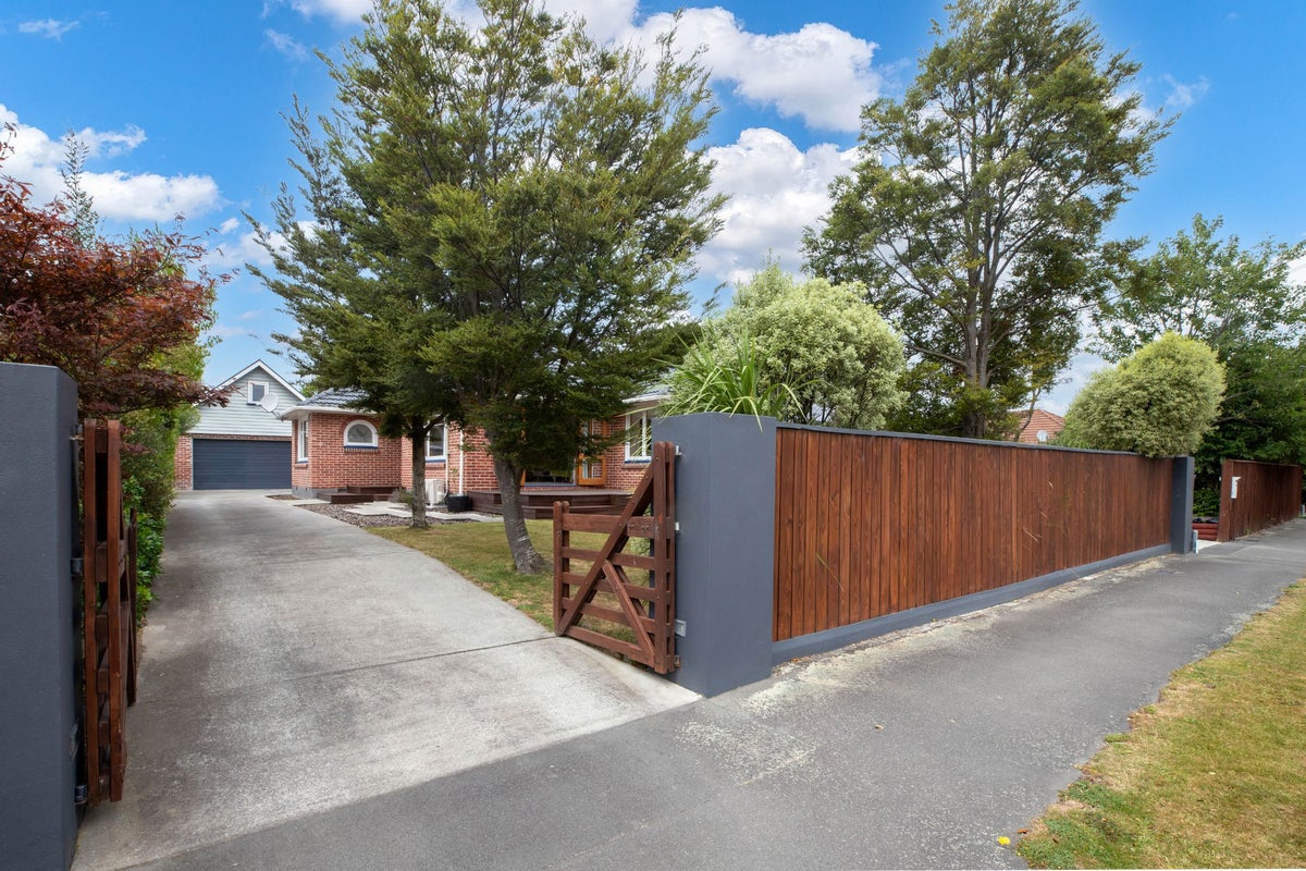 62 Jennifer Street, Bryndwr, Christchurch - Carousel 15