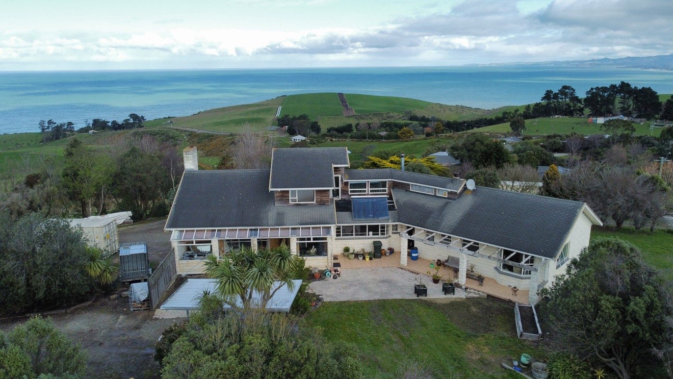 48 Brinkburn Street, South Hill, Oamaru - Carousel 1