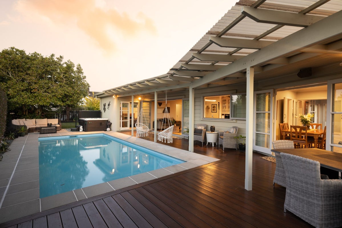 362 River Road, Claudelands, Hamilton - Carousel 2