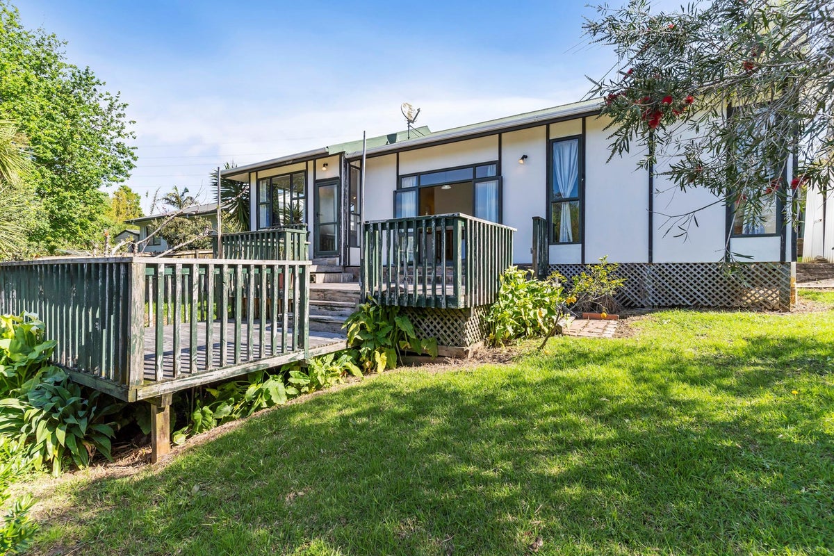 9A Caronia Crescent, Lynfield, Auckland - Carousel 2