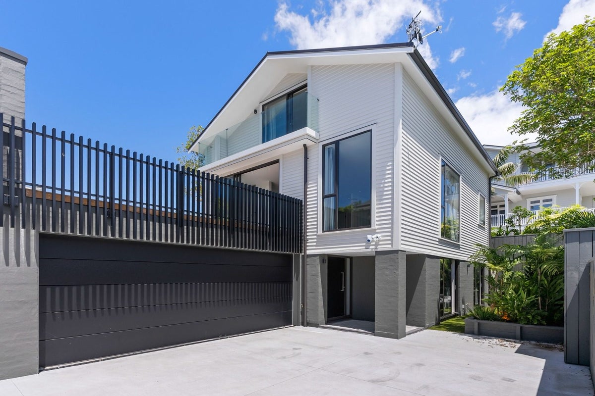 64B Curran Street, Herne Bay, Auckland - Carousel 1