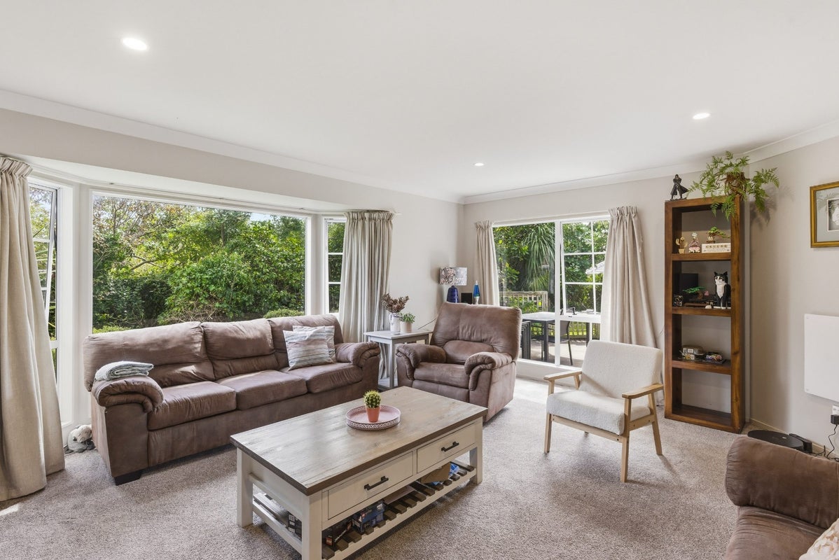 34 Cedar Drive, Paraparaumu Beach, Paraparaumu - Carousel 1