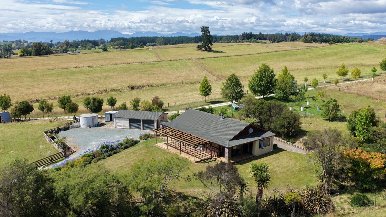 73 Best Road, Upper Moutere - Carousel 1