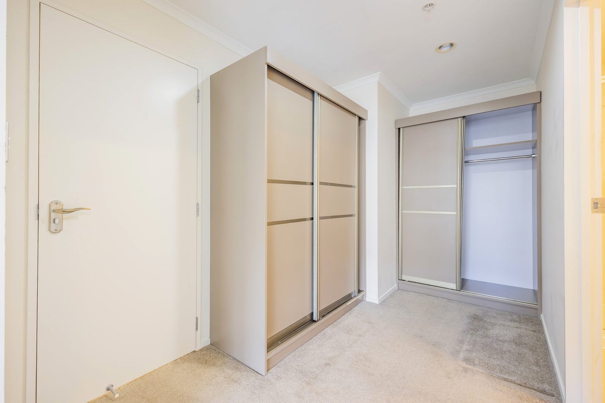 317/26 Remuera Road, Newmarket, Auckland - Carousel 14
