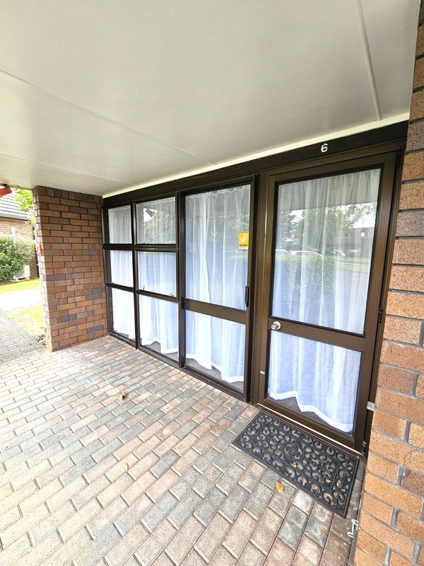 1/327 Hobsonville Road, Hobsonville, Auckland - Carousel 1