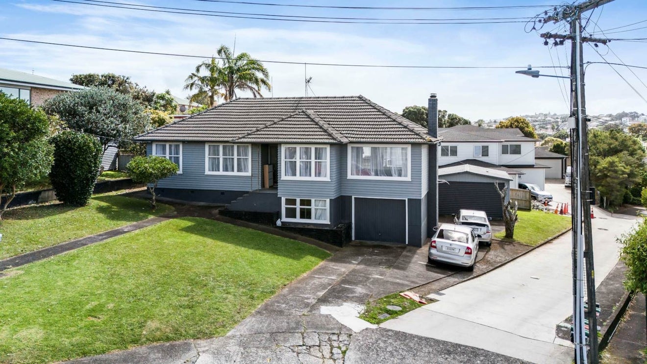 18 Camellia Place, Mount Roskill, Auckland - Carousel 2