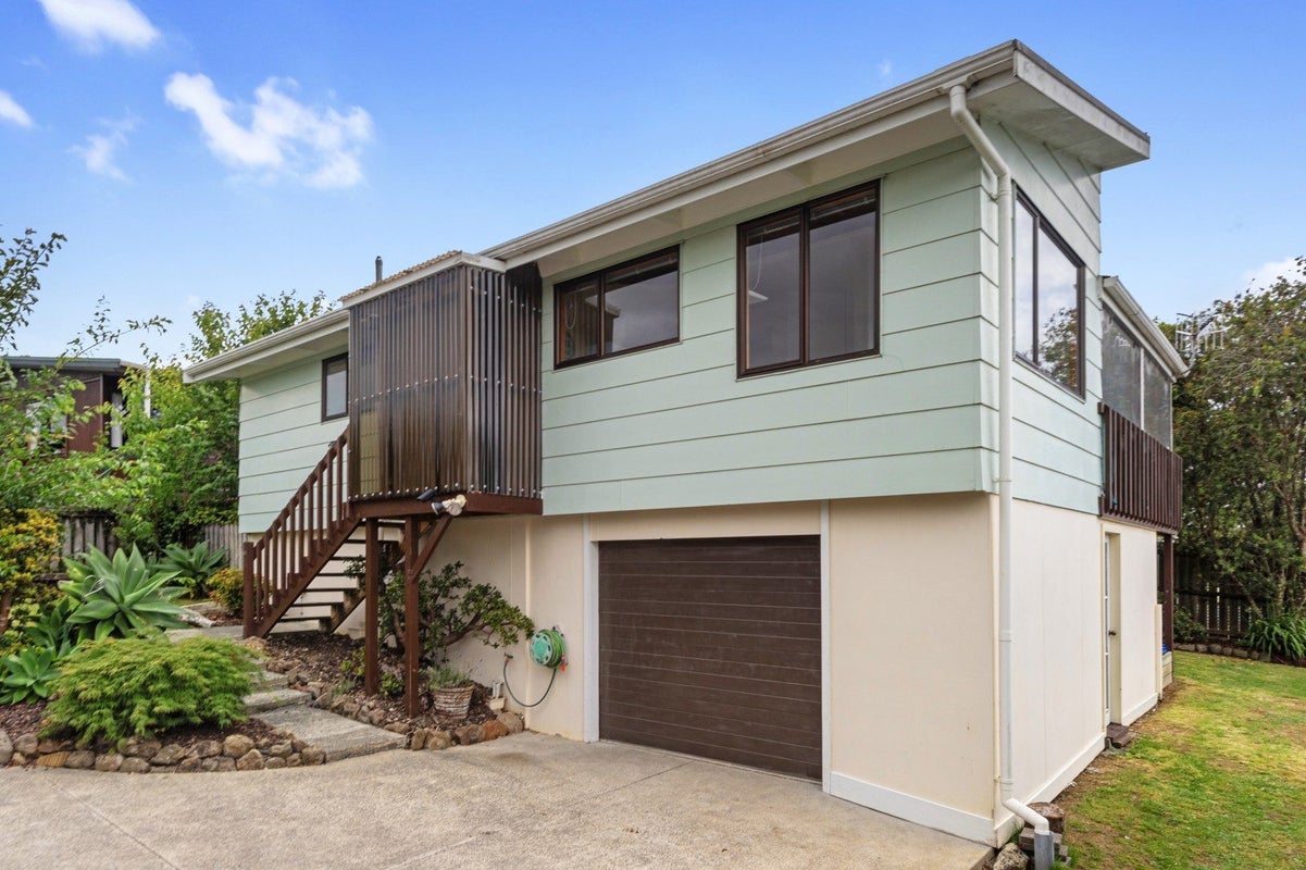 32B Takahe Street, Tikipunga, Whangarei - Carousel 1