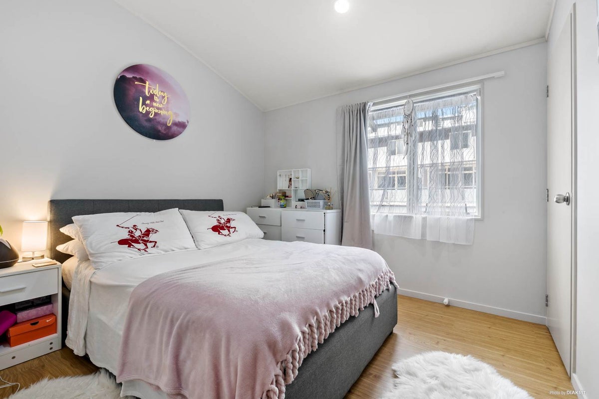 5J/20 Ian Marwick Place, Birkenhead, Auckland - Carousel 2