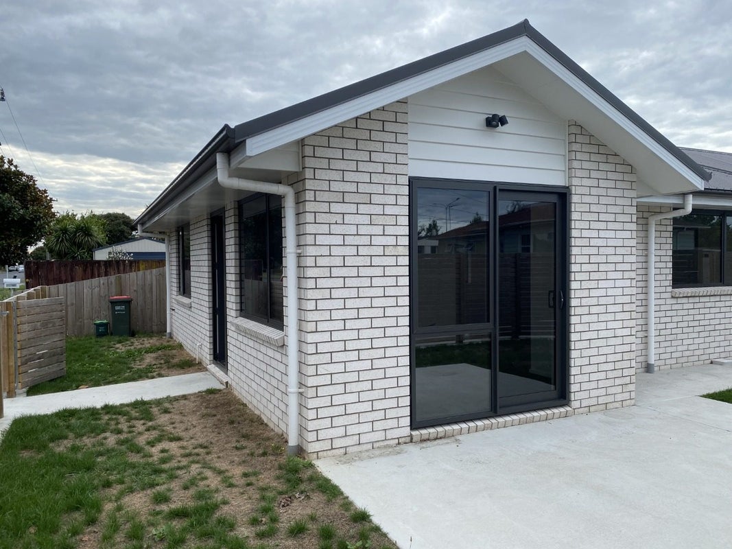 1/14 Powells Road, Fairview Downs, Hamilton - Carousel 1
