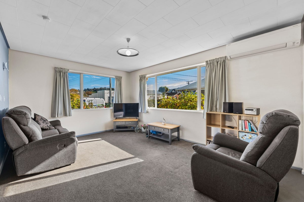 21A Nelson Street, Forbury, Dunedin - Carousel 2