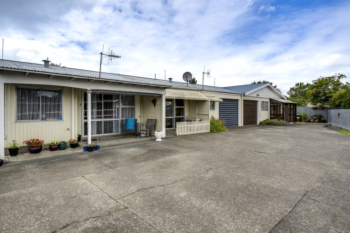 2/11 Hereford Place, Tamatea, Napier - Carousel 18