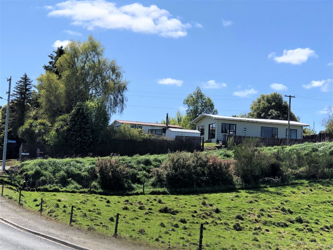 23 Cowes Street, Kaitangata - Carousel 1