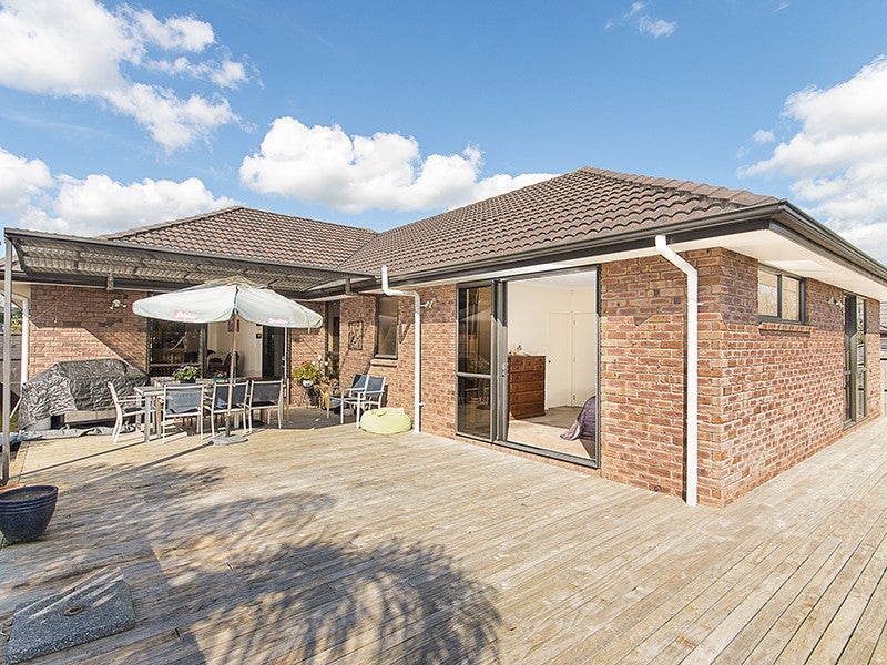 24 McCall Drive, Waiuku, Waiuku - Carousel 10