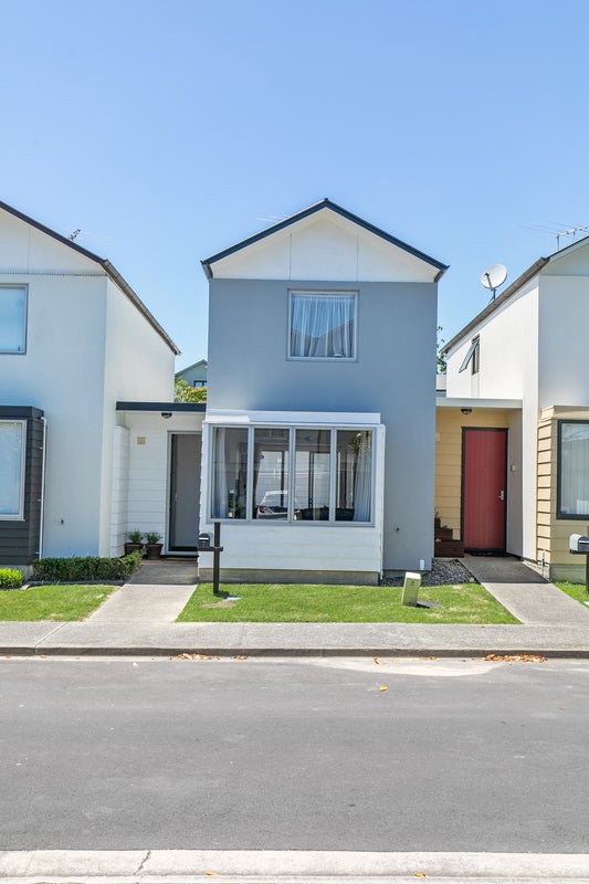 7 Kirikiri Lane, East Tamaki, Auckland - Carousel 1