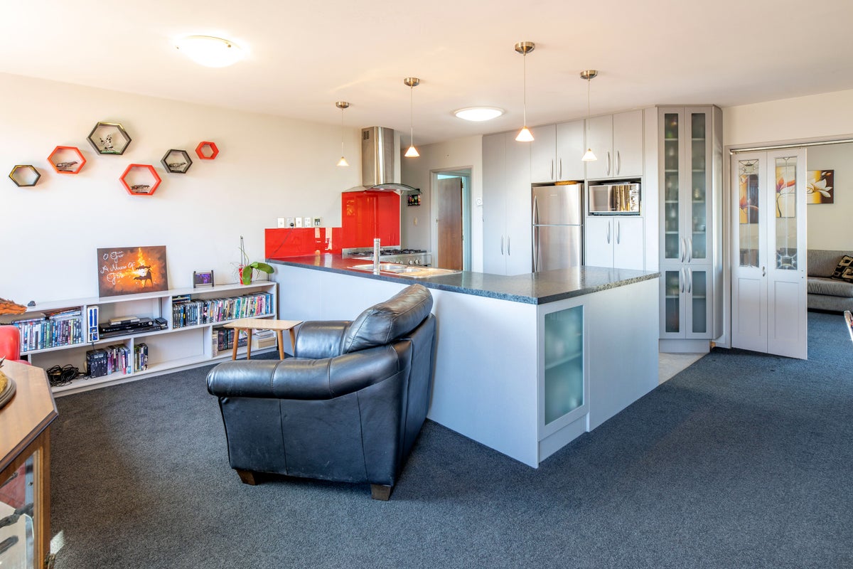 24B Sarabande Avenue, Redwood, Christchurch - Carousel 2