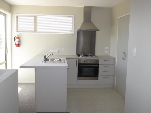17/9 Cameron Street, Sydenham, Christchurch - Carousel 2