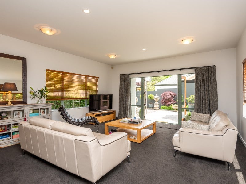 2/104 Weston Road, St Albans, Christchurch - Carousel 2