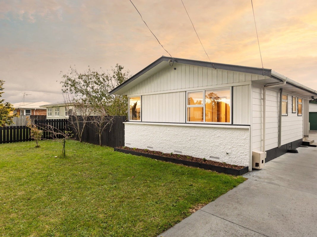 40 Northolt Road, Fairview Downs, Hamilton - Carousel 1
