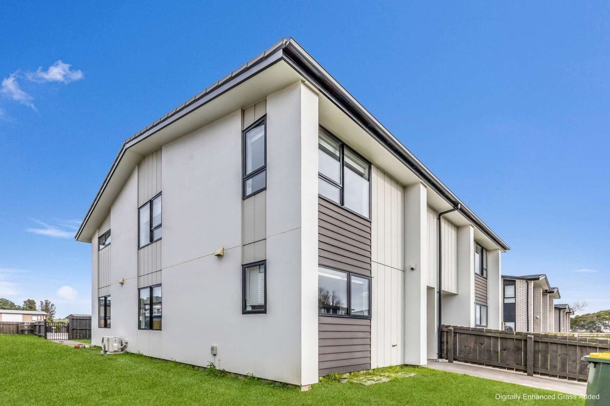 27 Discovery Place, Marfell, New Plymouth - Carousel 1