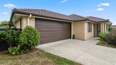 11 Kinder Place, Ngongotaha, Rotorua - Carousel 1