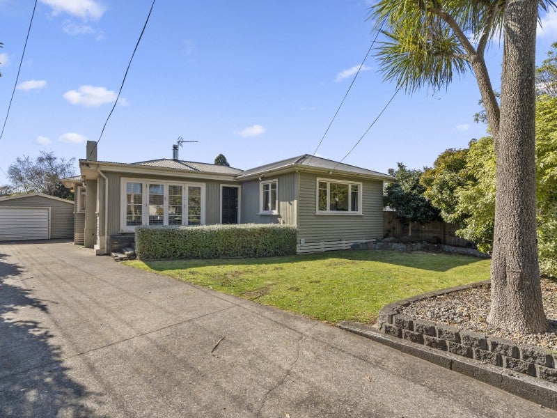 9 Barry Street, Ferndale, New Plymouth - Carousel 1