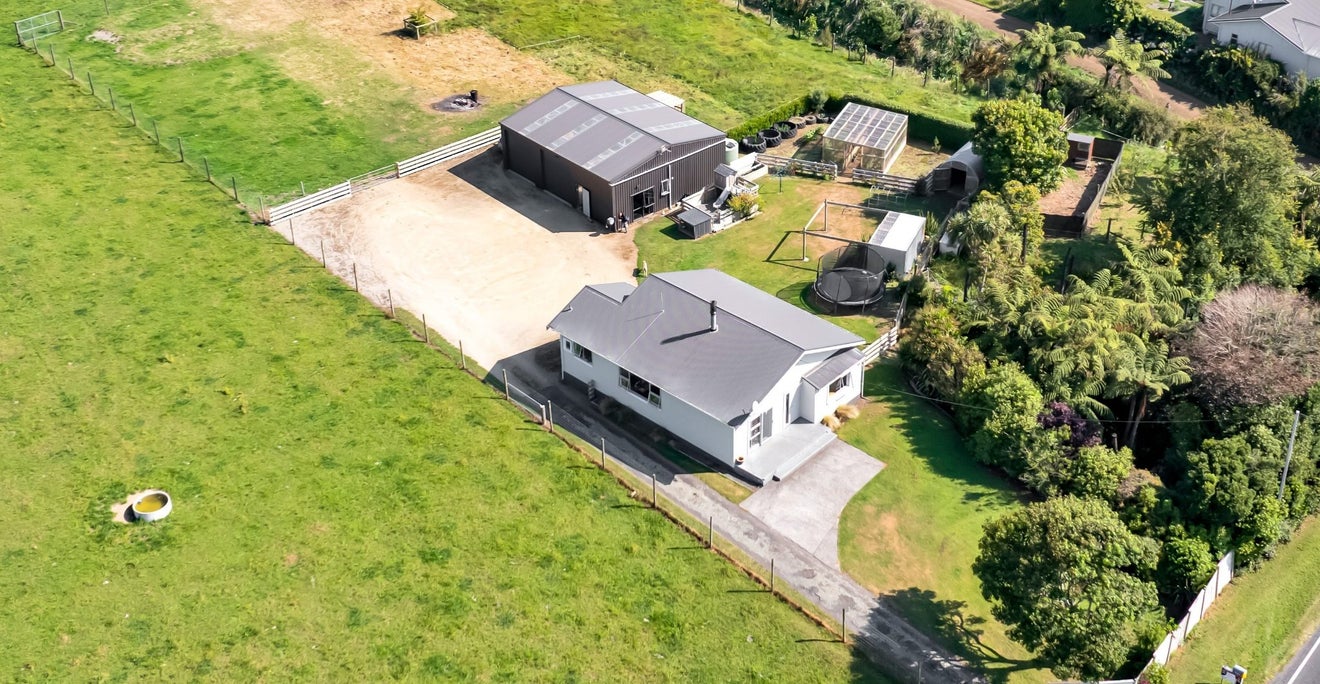 1491 Eltham Road, Hawera - Carousel 34