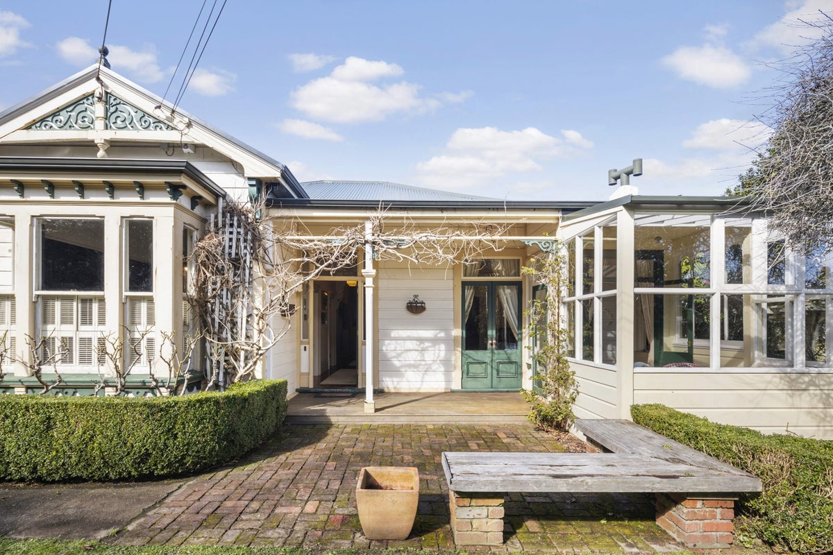 45 Box Hill, Khandallah, Wellington - Carousel 2