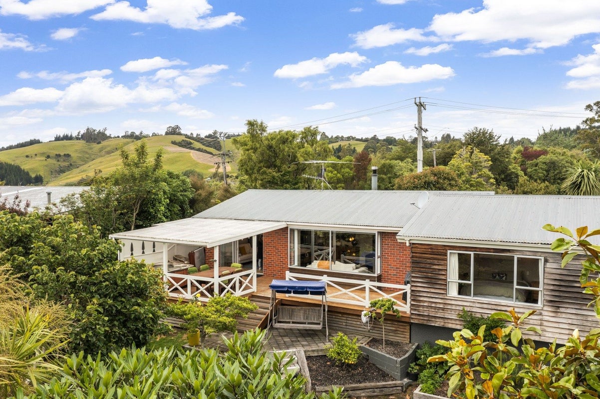 3 Dee Street, Kinmont Park, Mosgiel - Carousel 1