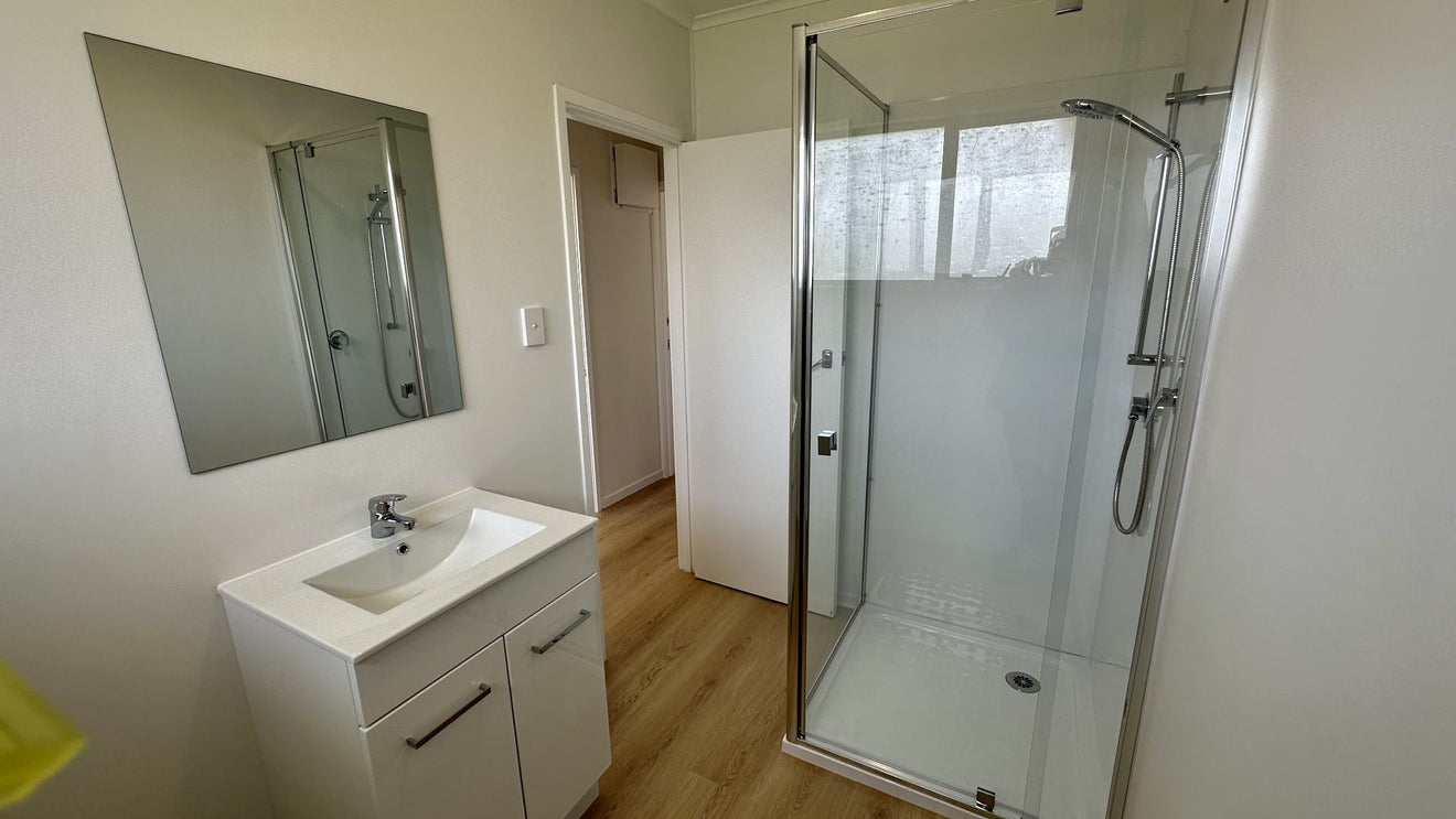 2/39 Littlejohn Street, Hillsborough, Auckland - Carousel 11