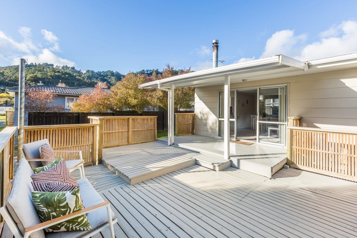 2/52 Tawhai Street, Stokes Valley, Lower Hutt - Carousel 1