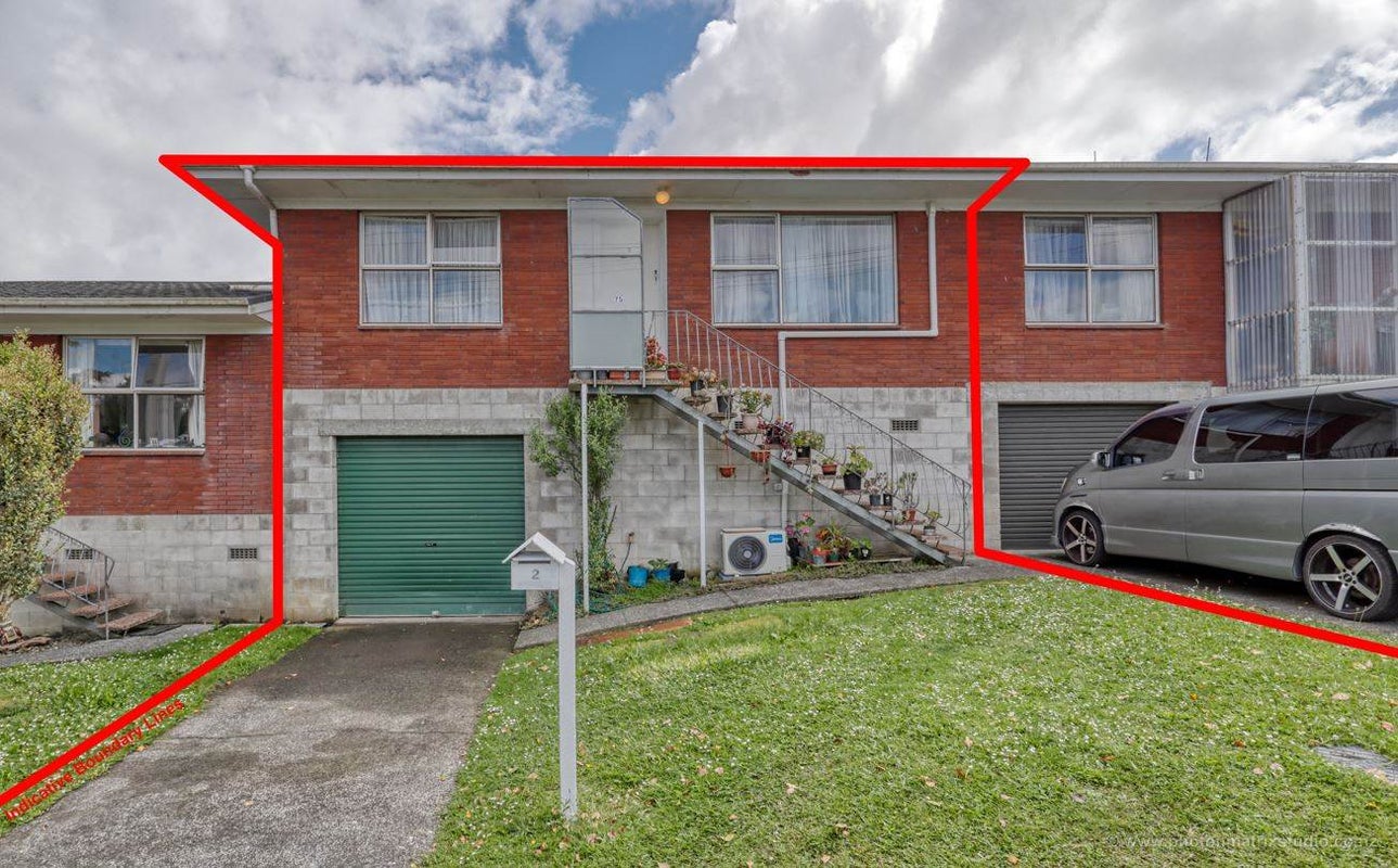 2/75 Sabulite Road, Kelston, Auckland - Carousel 1