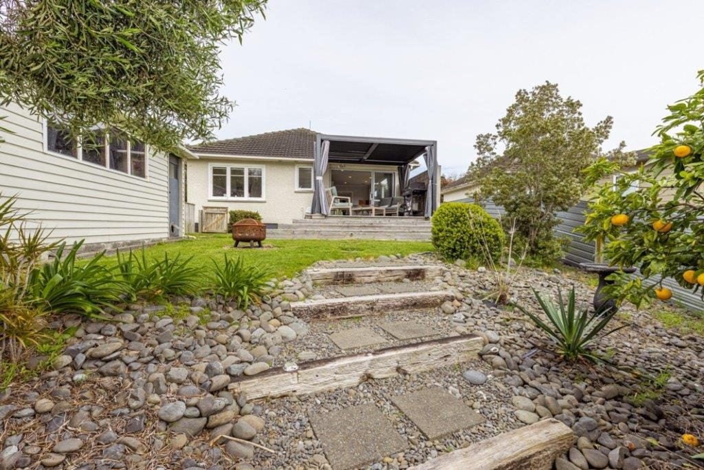 18 Toi Street, Tawhero, Whanganui - Carousel 1