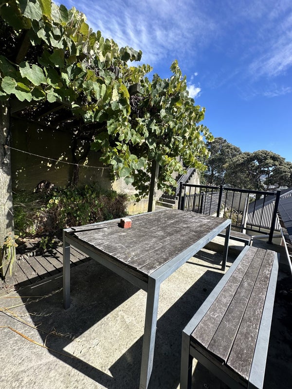 64 Hawker Street, Mount Victoria, Wellington - Carousel 21