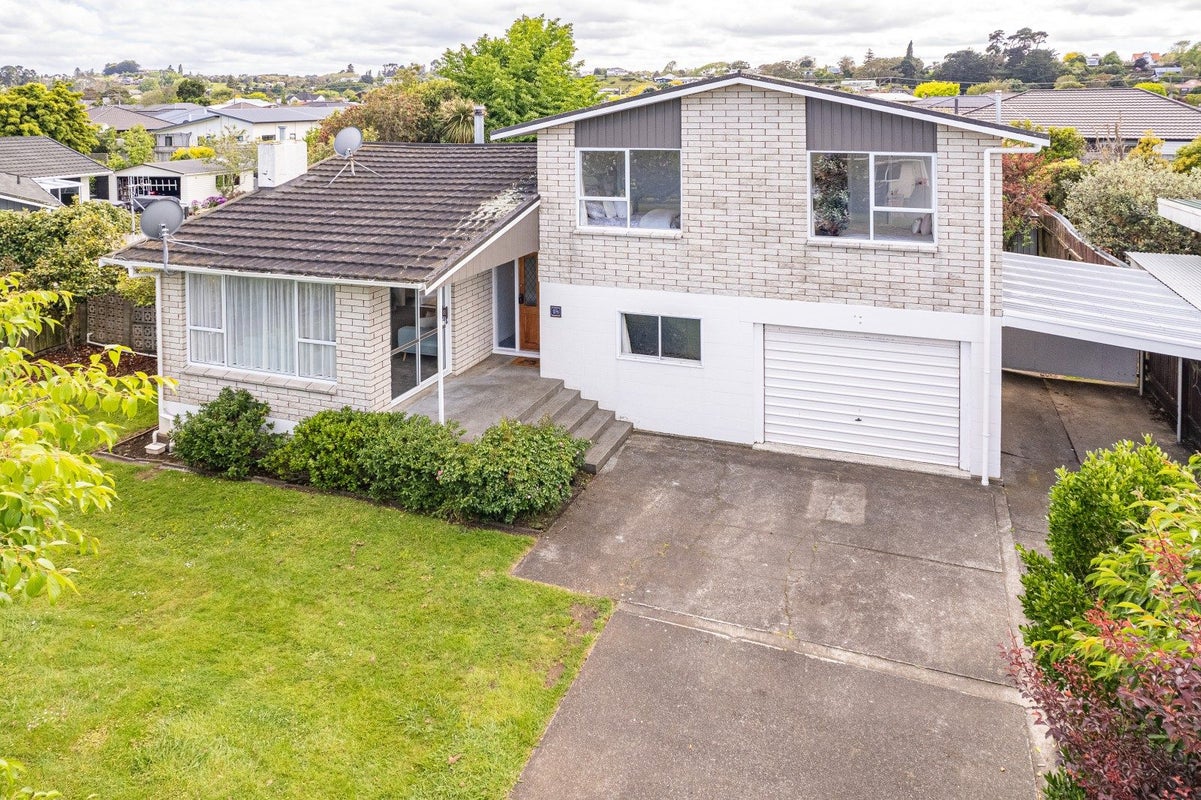 14 Somerset Road, Springvale, Whanganui - Carousel 1
