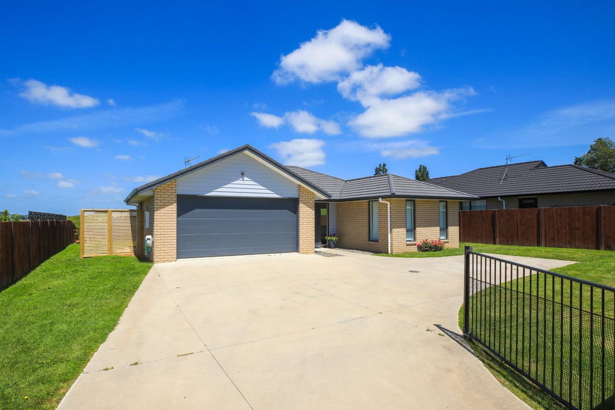 2/91 Whitmore Street, Kihikihi, Te Awamutu - Carousel 2