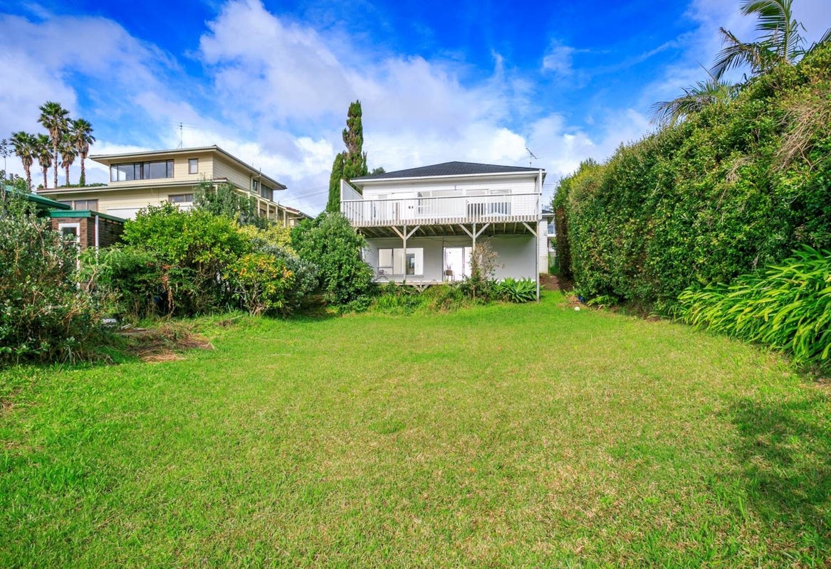 65 Churchill Road, Murrays Bay, Auckland - Carousel 1