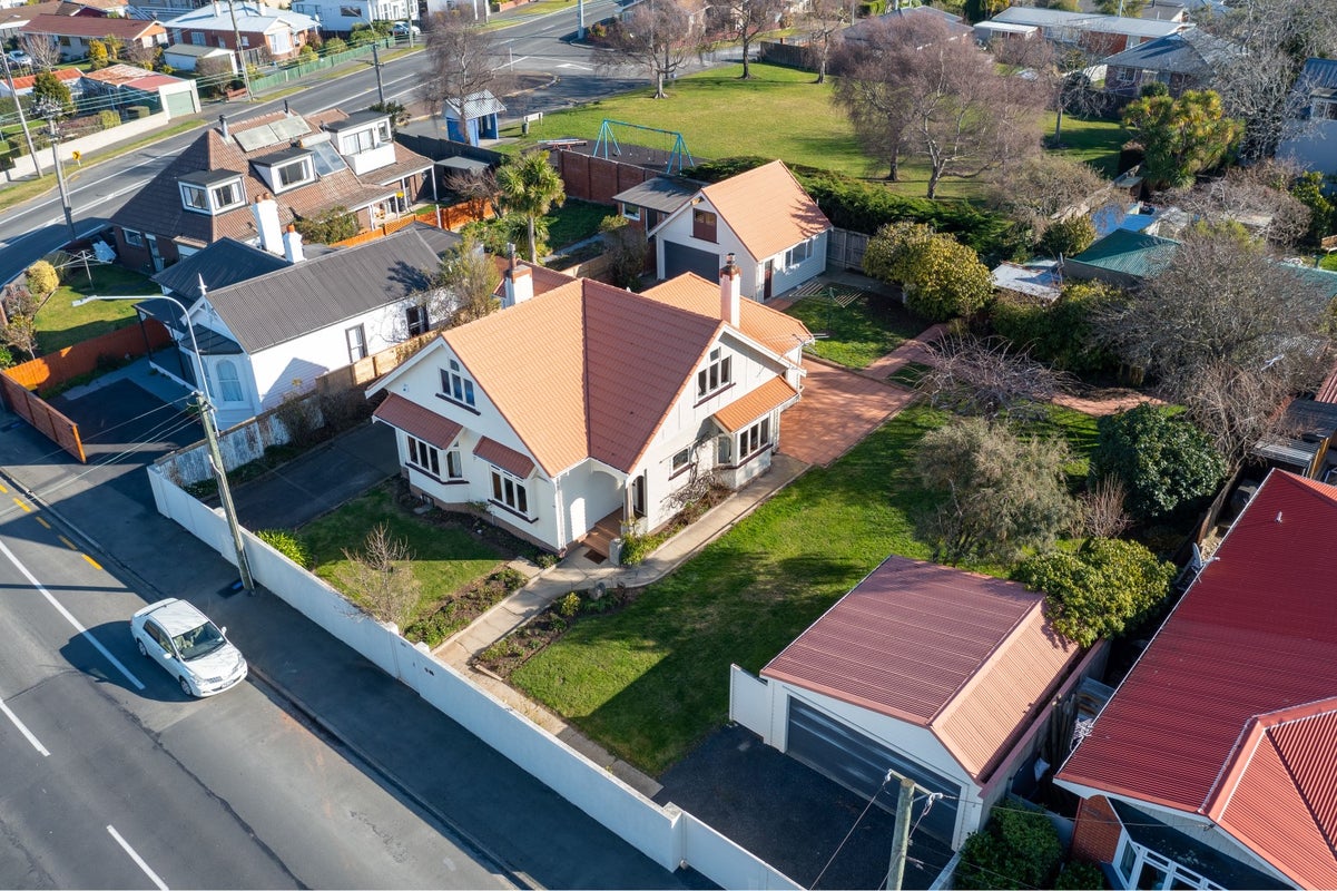 182 Elgin Road, Maryhill, Dunedin - Carousel 1