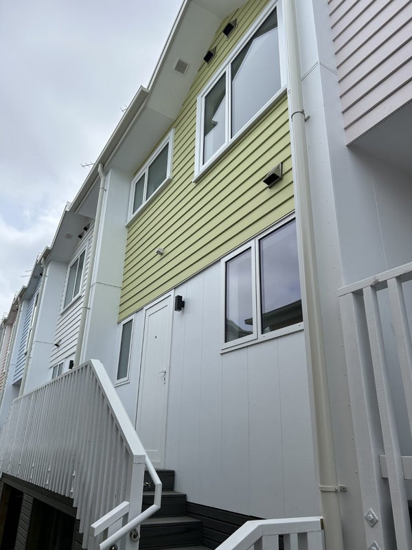 2/27 Beresford Street, New Brighton, Christchurch - Carousel 2