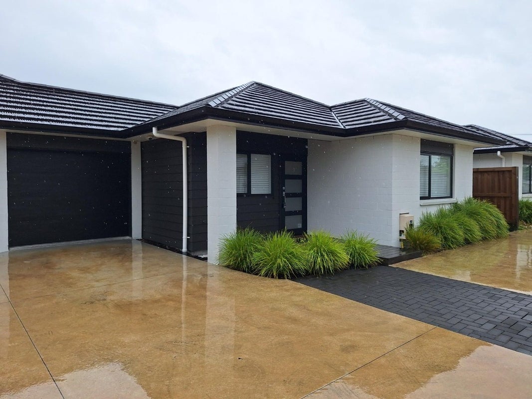 142B Rifle Range Road, Dinsdale, Hamilton - Carousel 1