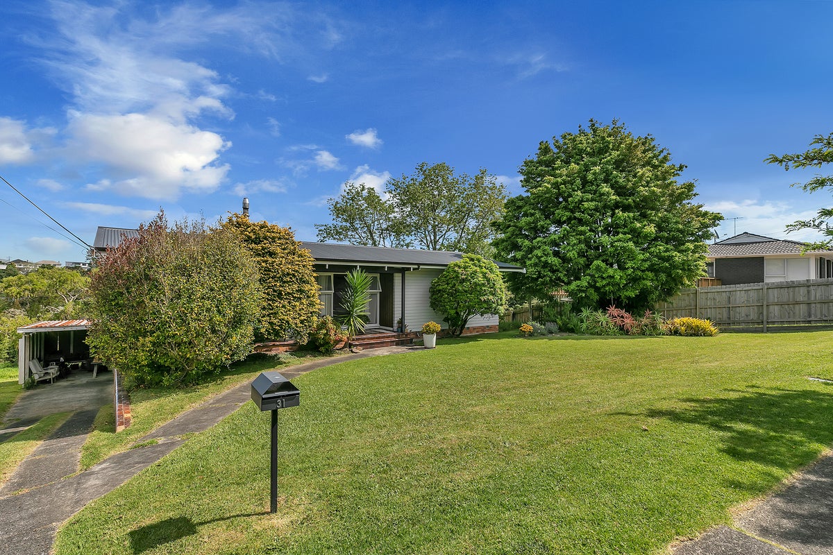31 Coronation Road, Hillcrest, Auckland - Carousel 2