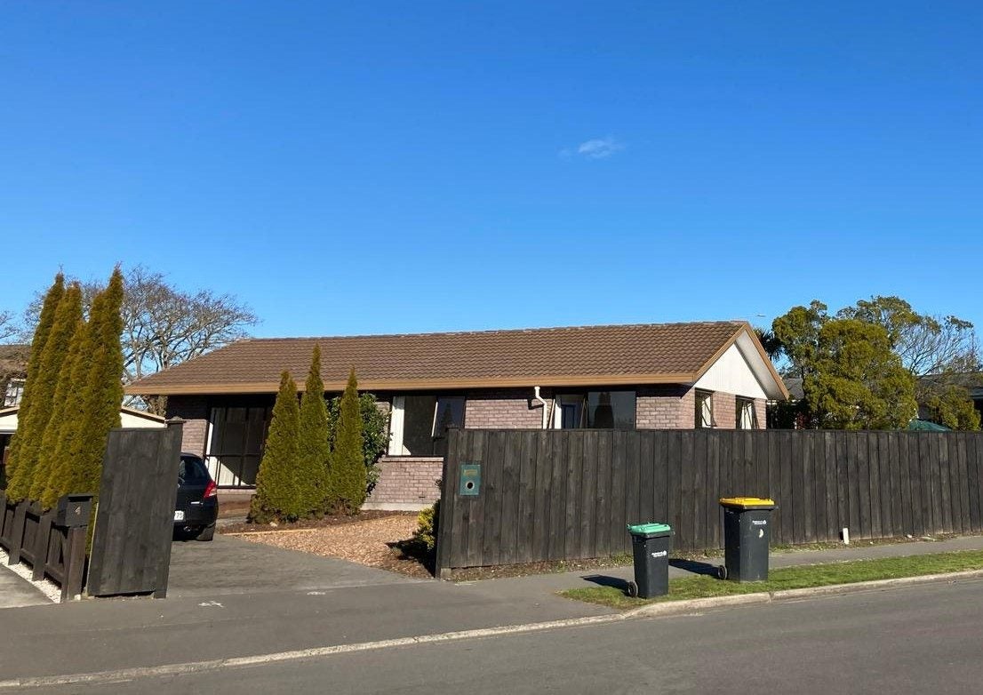 2 Giles Place, Shirley, Christchurch - Carousel 1