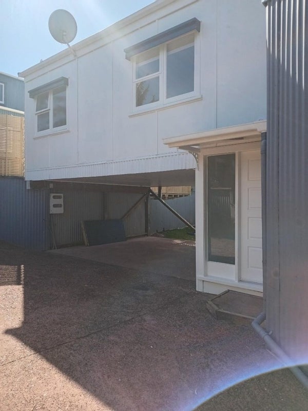 1222B New North Road, Mount Albert, Auckland - Carousel 2