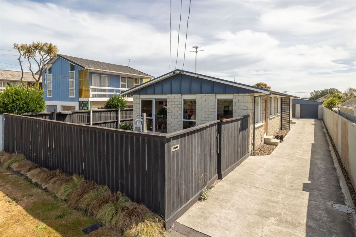 1/528 Marine Parade, South New Brighton, Christchurch - Carousel 1
