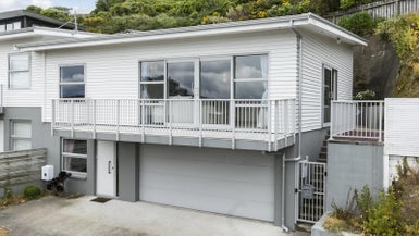 7E Marjory Close, Broadmeadows, Wellington - Carousel 1