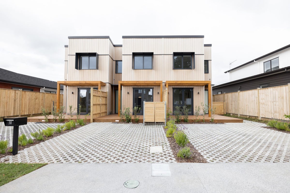 60 Nganui Avenue, Takanini, Auckland - Carousel 2