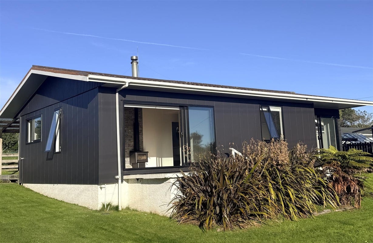 415 Main South Road, Paroa, Greymouth - Carousel 1