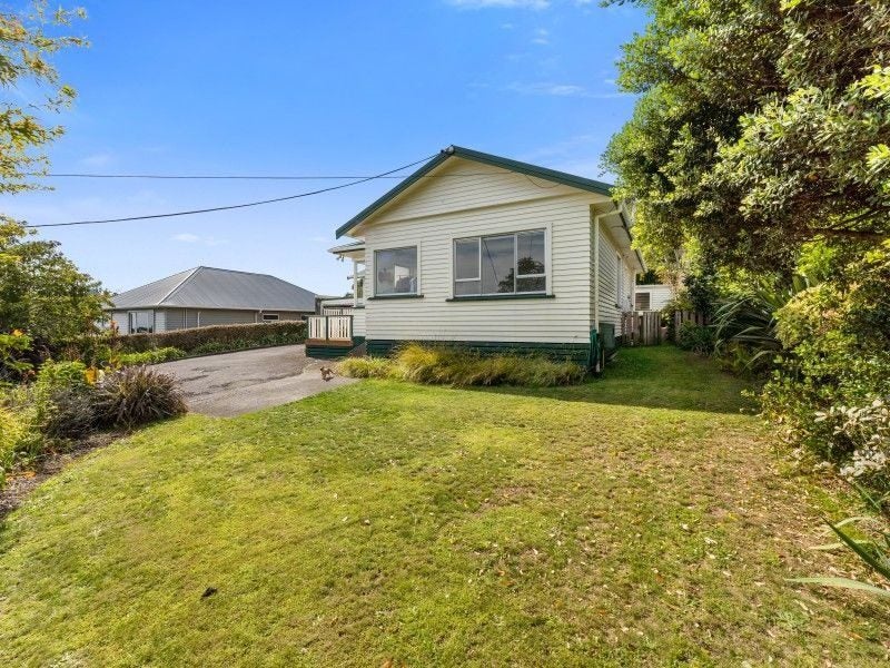 41 Queens Road, Glen Avon, New Plymouth - Carousel 22