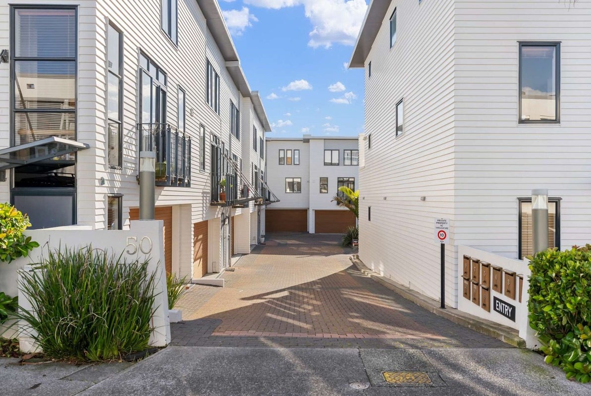 14/50 Livingstone Street, Grey Lynn, Auckland - Carousel 23